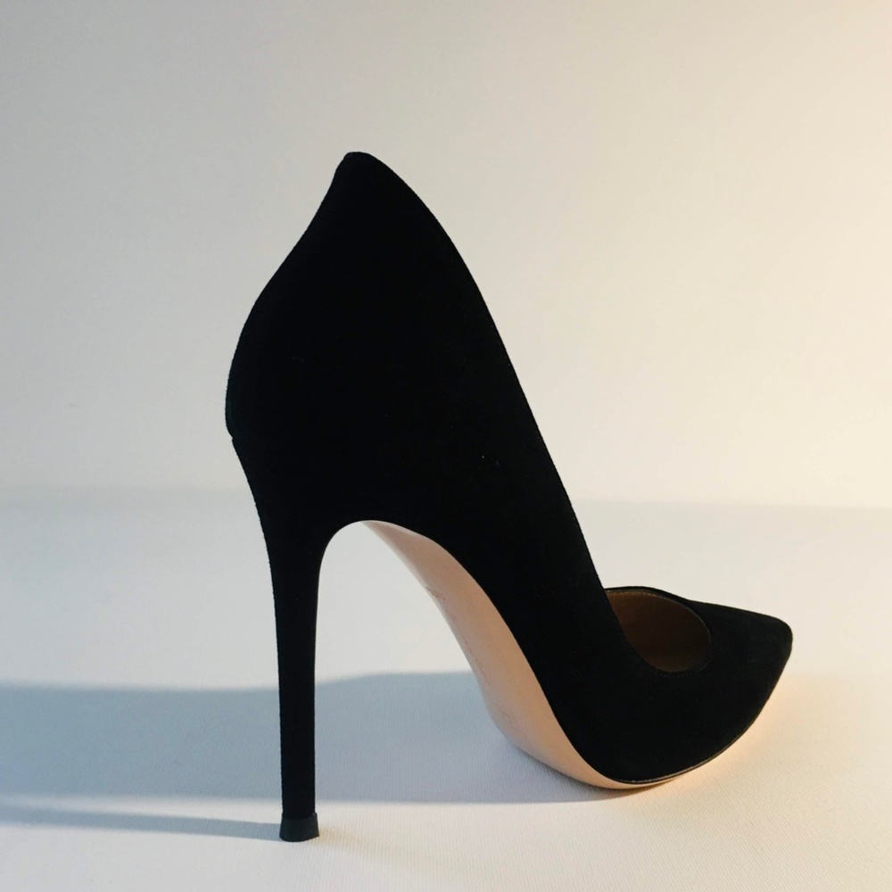 Gianvito Rossi suede pump 38,5 EU